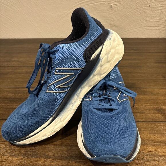 New Balance Fresh Foam More v3 Laser Blue Running Shoes MMORCB3 Mens Size 12.5 D - Picture 1 of 9